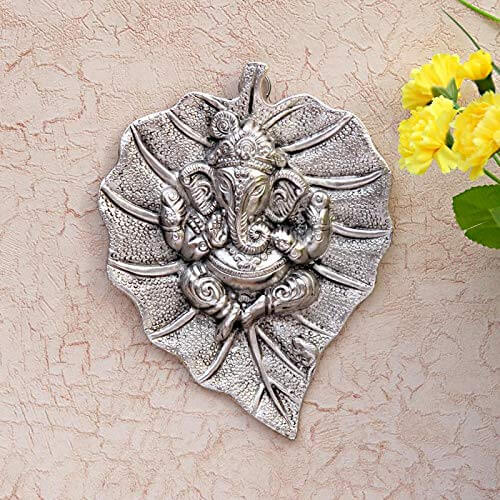 Multicolour Handmade Decorative Feng Shui Metal Pan Leaf Hanging Ganesh Ji Statue (Silver Plating)