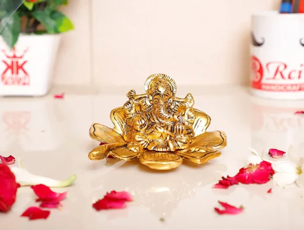 MG0058A Kridaykraft Metal Ganesh Gold Polish Leaf for Home Decor and Gift Purpose(12 x12 x 8 cm)