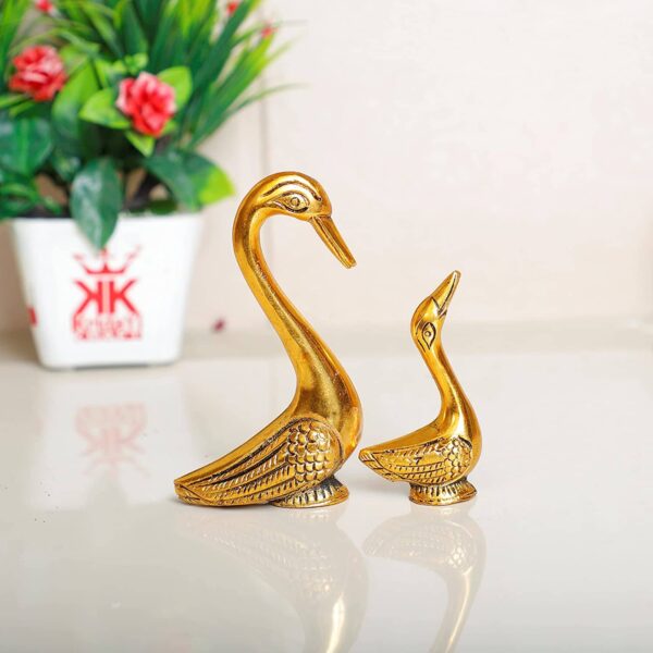 MG0144B Love Birds swan metal Showpiece Set - Pair of Kissing Duck ( Golden )